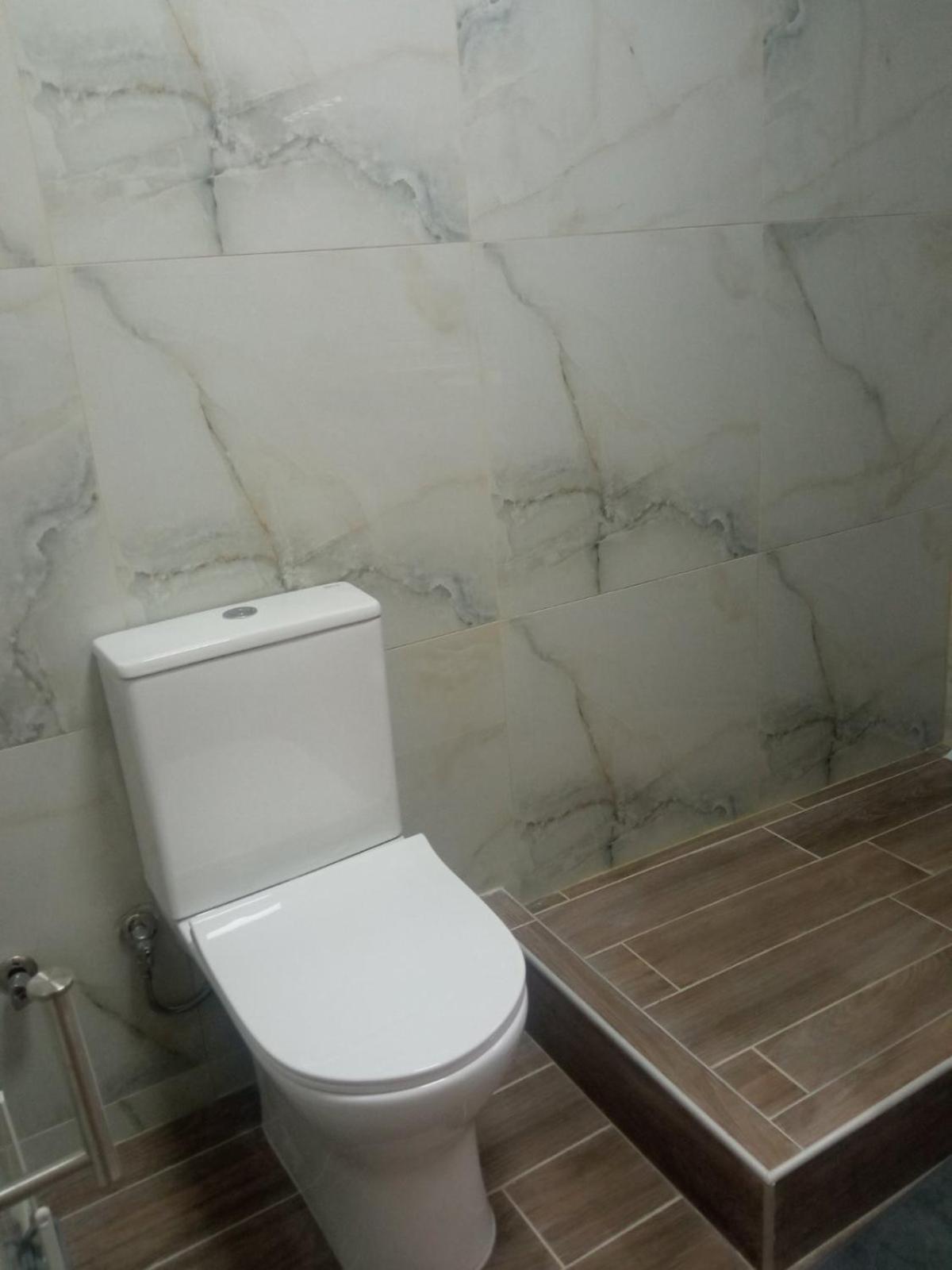 Polit Luxury Aprt 2 Bedrooms Солун Екстериор снимка