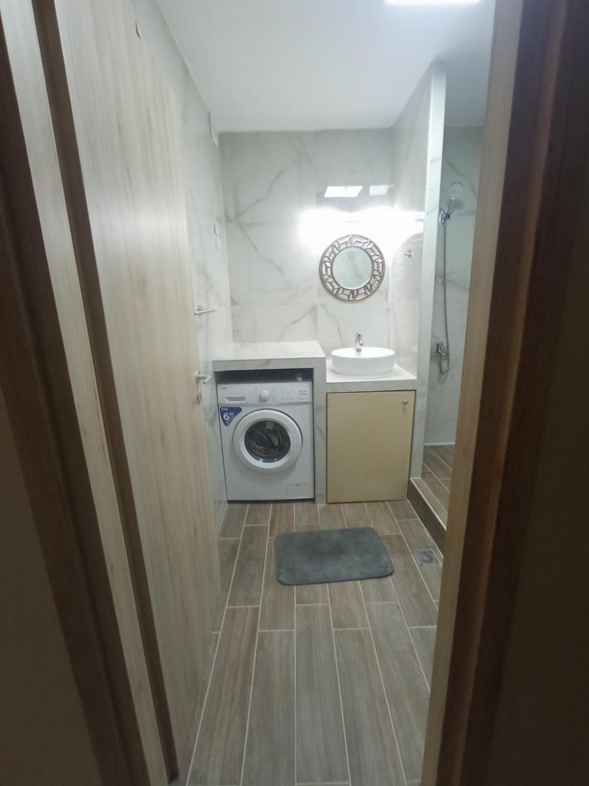 Polit Luxury Aprt 2 Bedrooms Солун Екстериор снимка